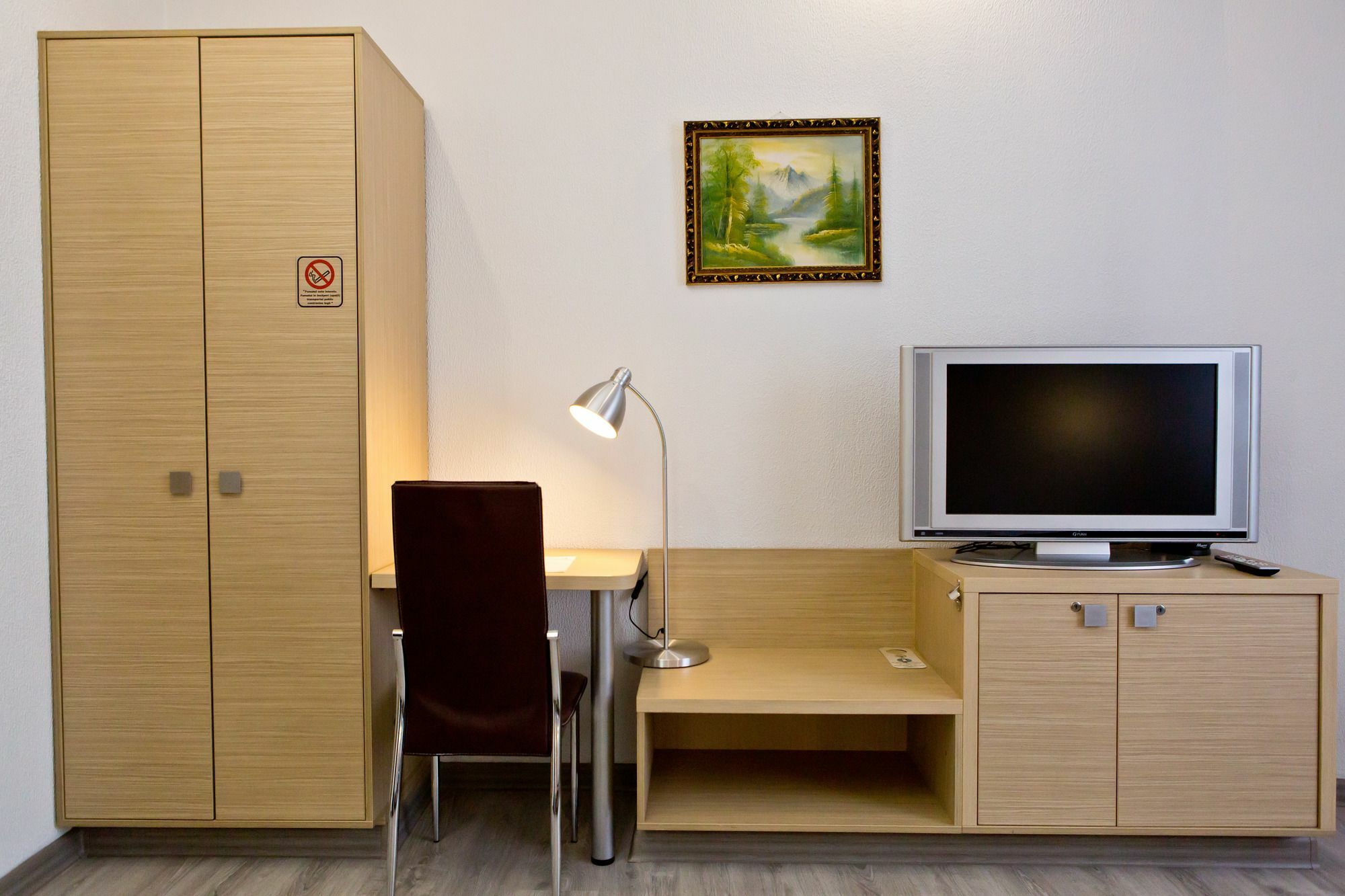 บิซิเนส แอนด์ สปา โฮเต็ล ออยซี Hotel คีชีเนา ภายนอก รูปภาพ