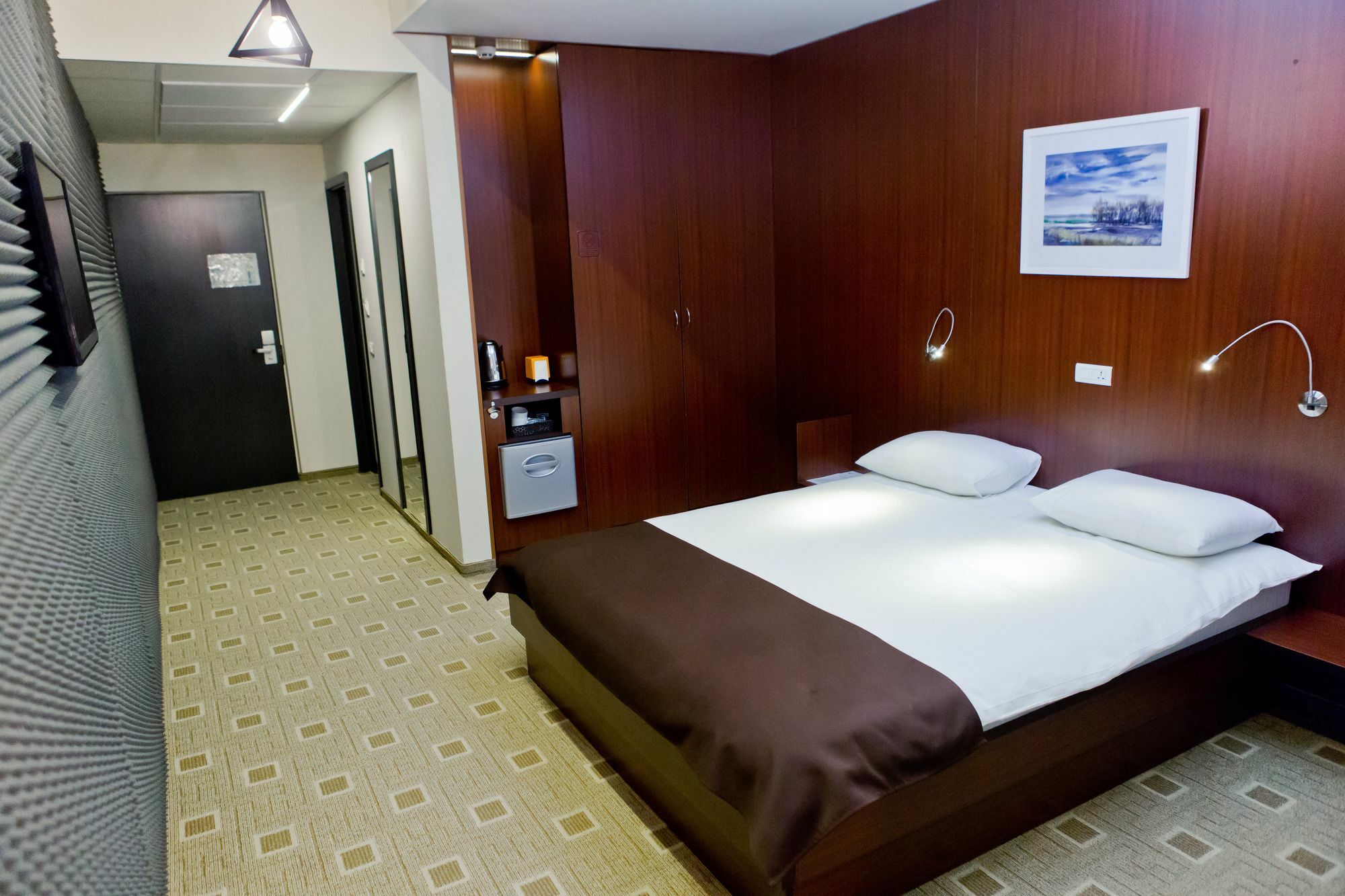 บิซิเนส แอนด์ สปา โฮเต็ล ออยซี Hotel คีชีเนา ภายนอก รูปภาพ